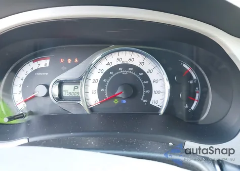 2013 Toyota Sienna Se 8 Passenger z USA, uszkodzony, nr VIN 5TDXK3DCXDS296405